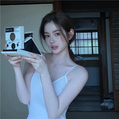 佳丽村三姊妹封面
